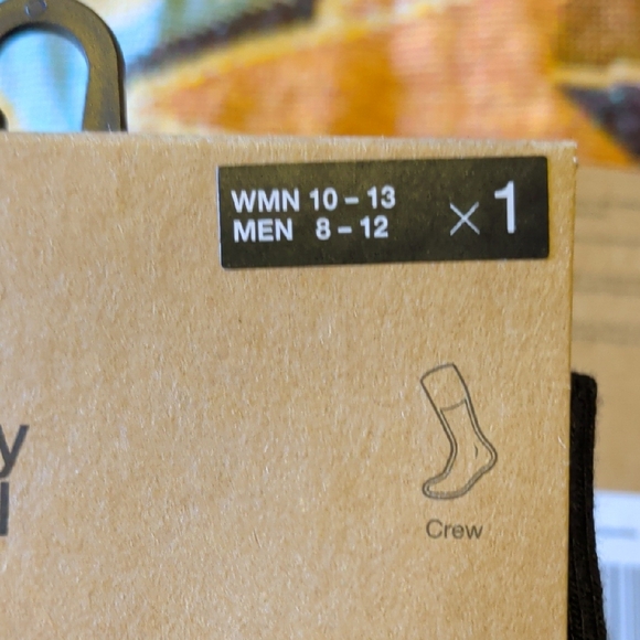 Nike Everyday Essential Black and Pink Patterned Socks - Picture 6 of 7